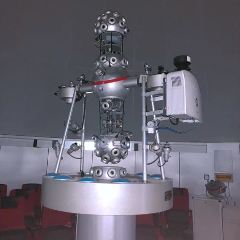 Jak działają interaktywne eksponaty w Planetarium Star Theatre?